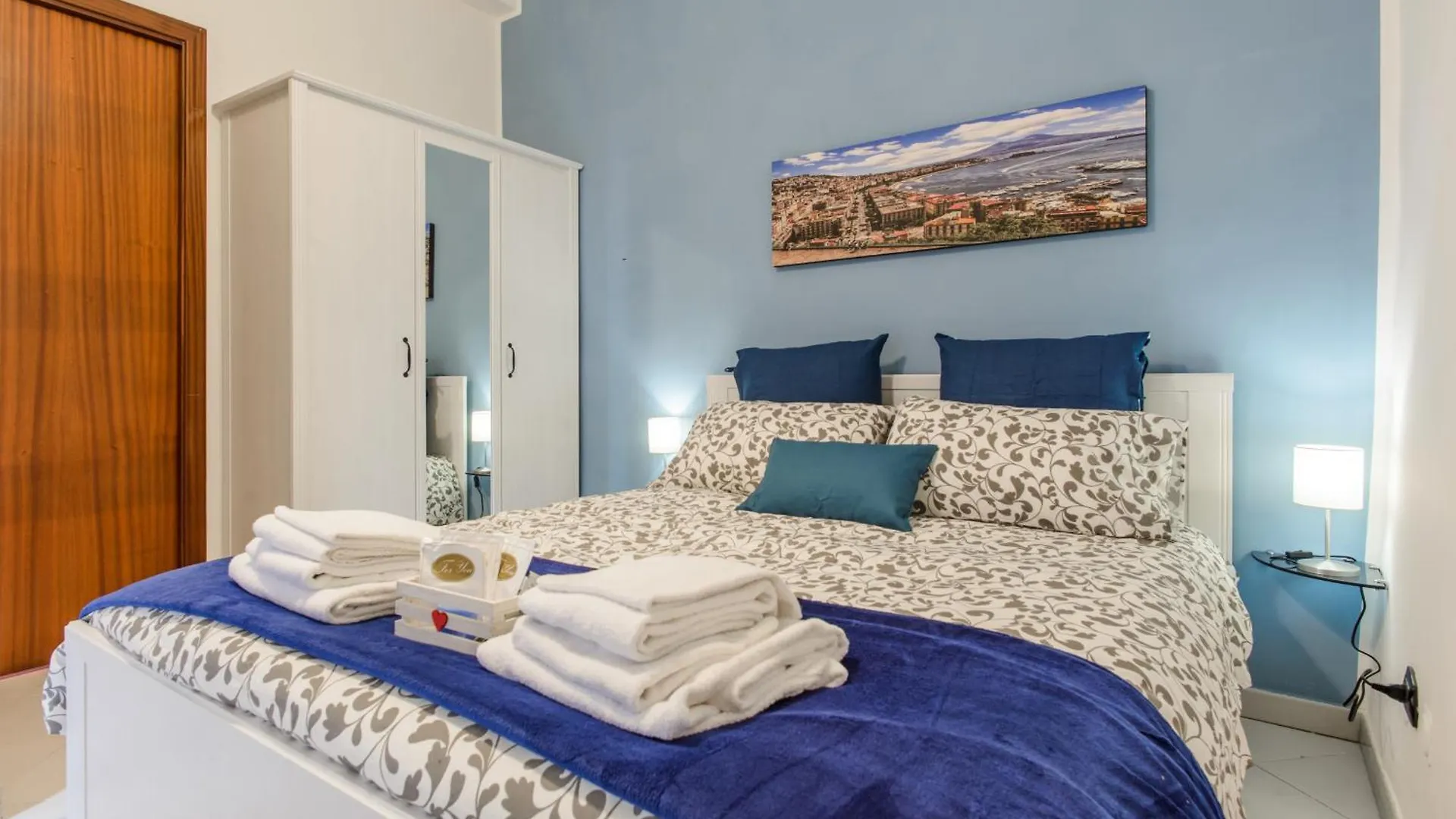 Sfogliatella Bed location